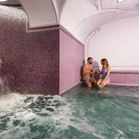 Aurora * Băile Herculane