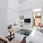 Aurora Villa