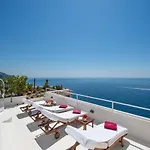 Aurora Villa