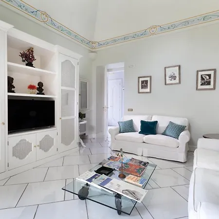 Villa Aurora *
